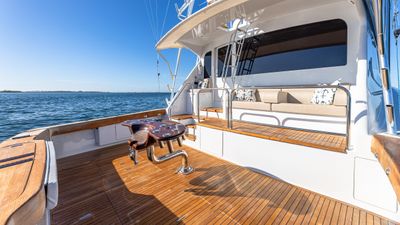 Yacht