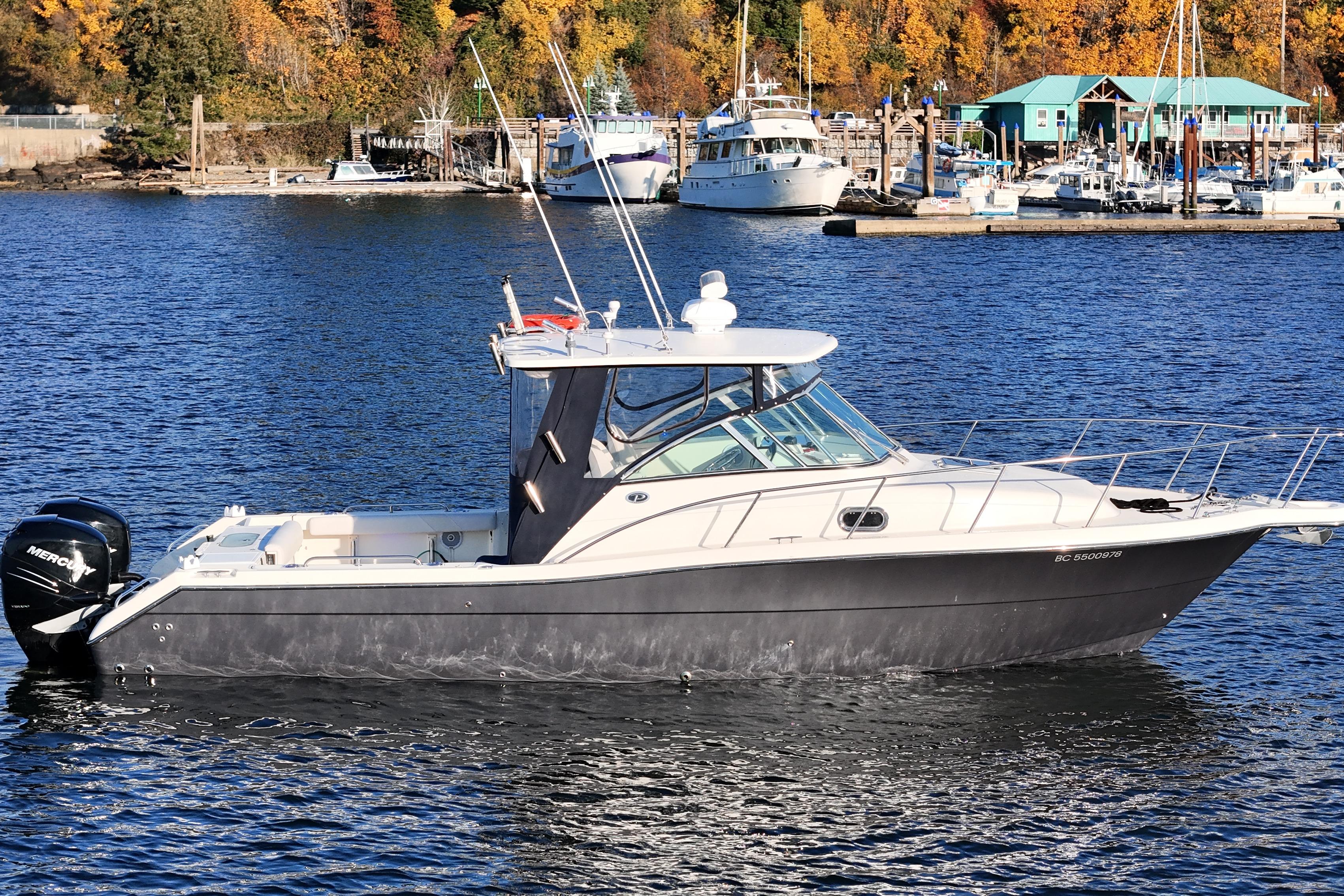 Pursuit 3070 Offshore