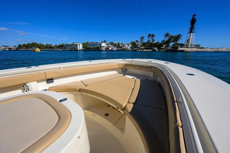  Yacht Photos Pics 2019 Scout 355 Lxf - Image 18