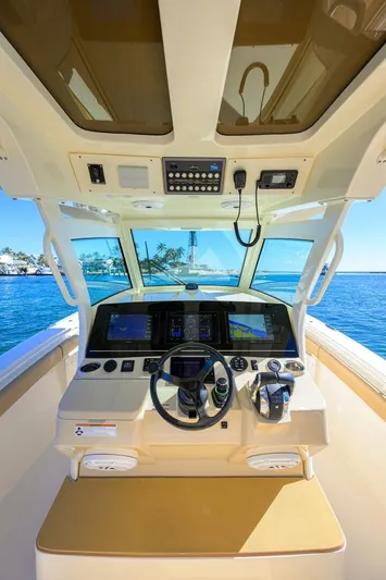  Yacht Photos Pics 2019 Scout 355 Lxf - Image 25