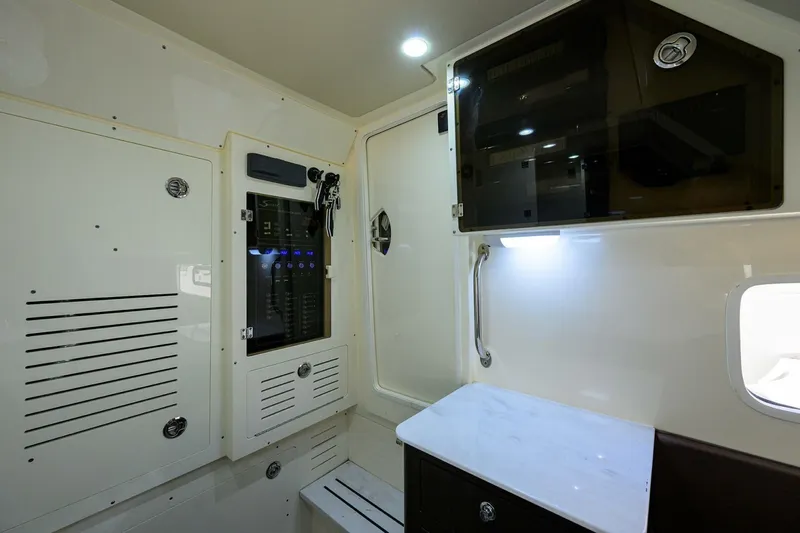  Yacht Photos Pics 2019 Scout 355 Lxf - Image 65