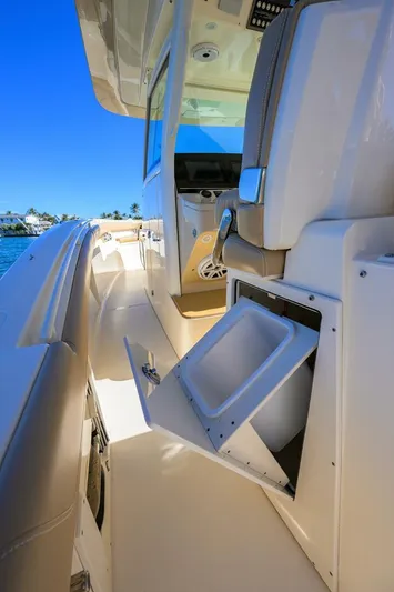  Yacht Photos Pics 2019 Scout 355 Lxf - Image 29