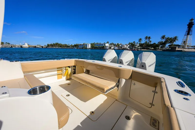  Yacht Photos Pics 2019 Scout 355 Lxf - Image 36
