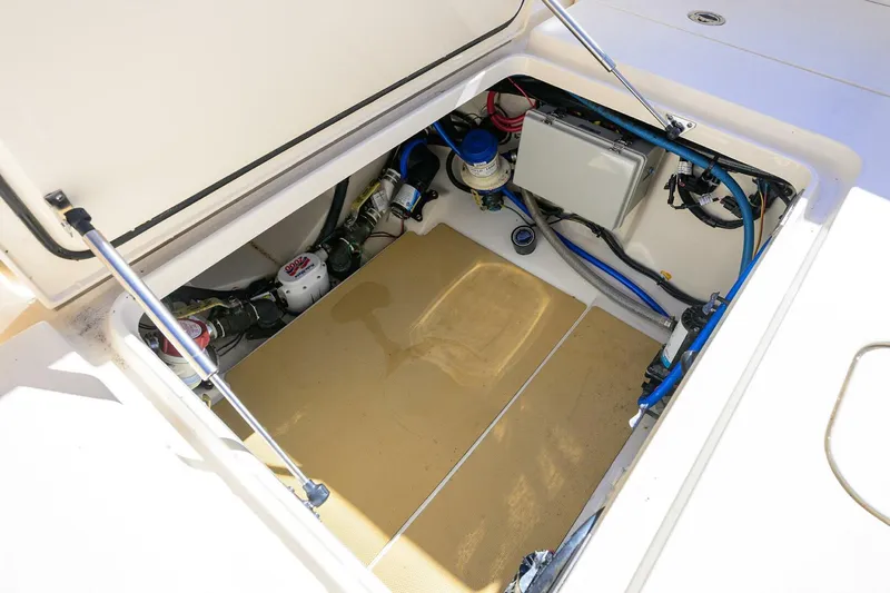  Yacht Photos Pics 2019 Scout 355 Lxf - Image 48