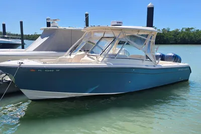Grady-White Freedom 285