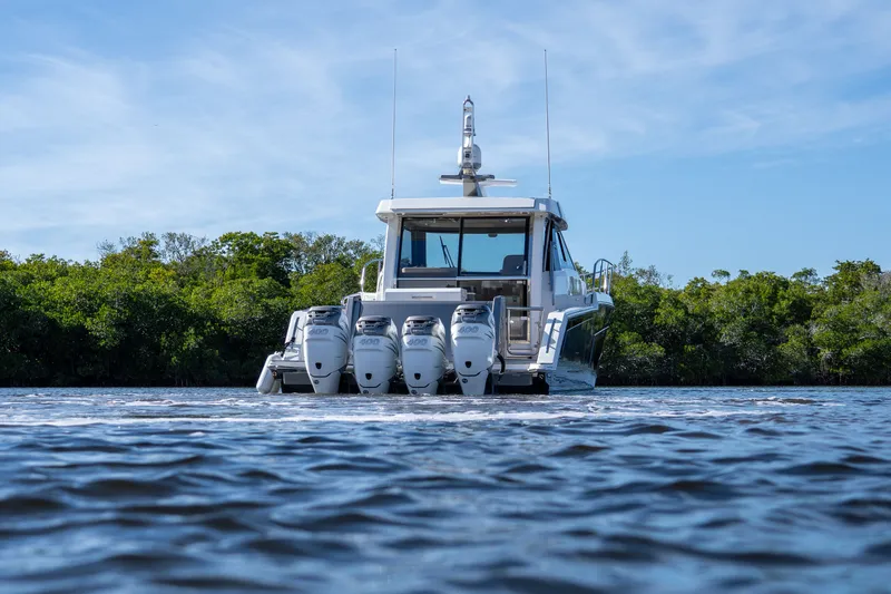 Last Waltz Yacht Photos Pics 