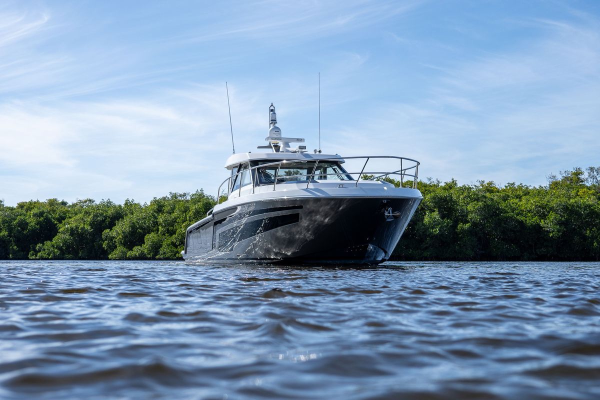 2021 Ocean Alexander 45 