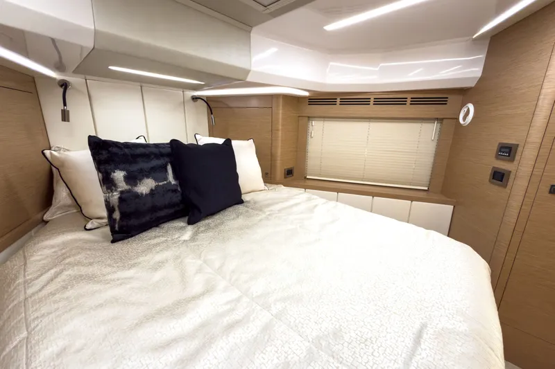 Last Waltz Yacht Photos Pics 