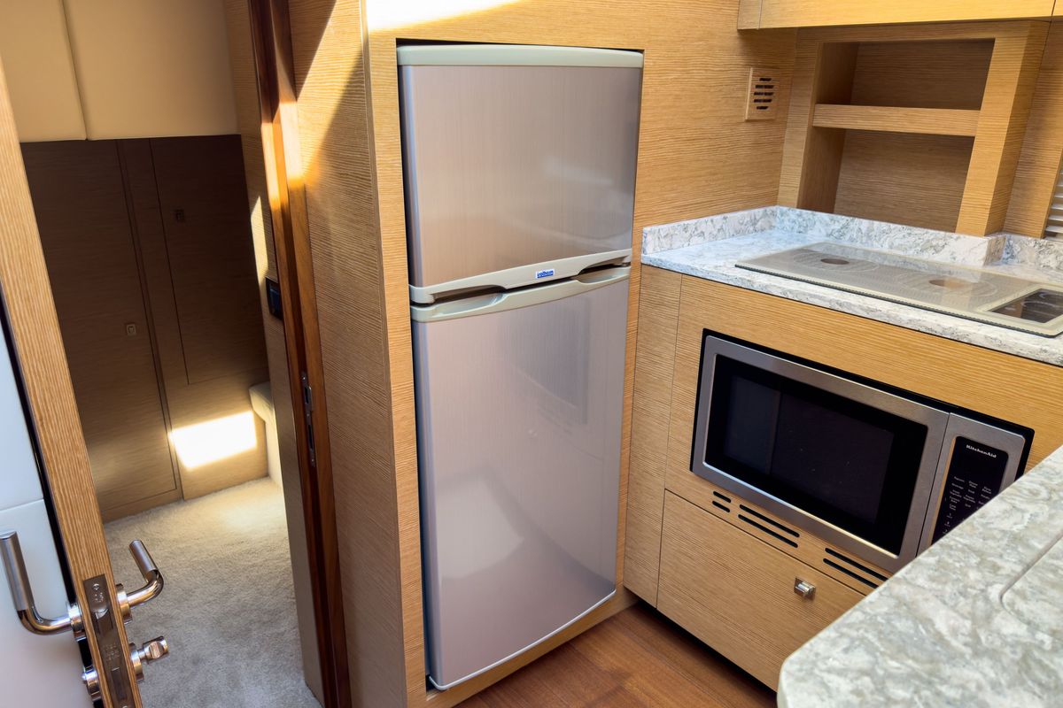 2021 Ocean Alexander 45 