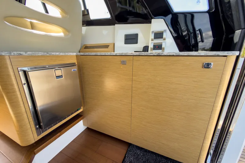 Last Waltz Yacht Photos Pics 