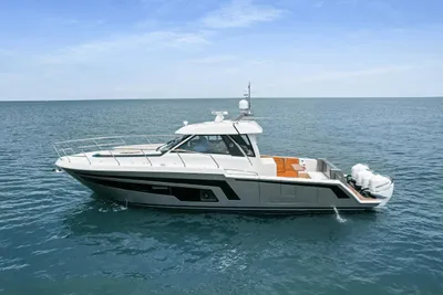 Ocean Alexander 45 Divergence Coupe