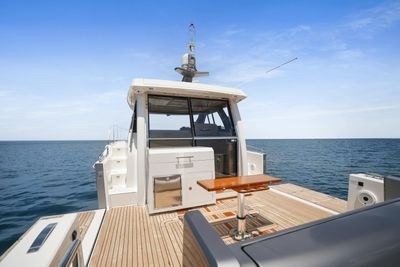 Yacht