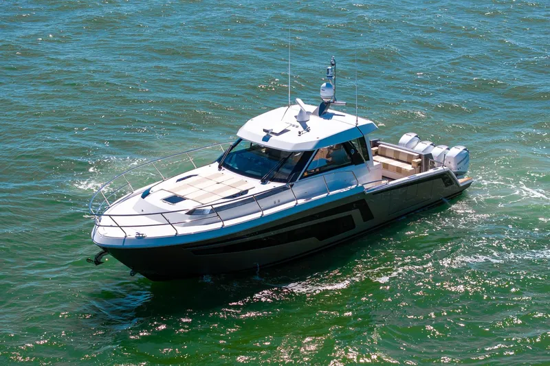 Last Waltz Yacht Photos Pics 