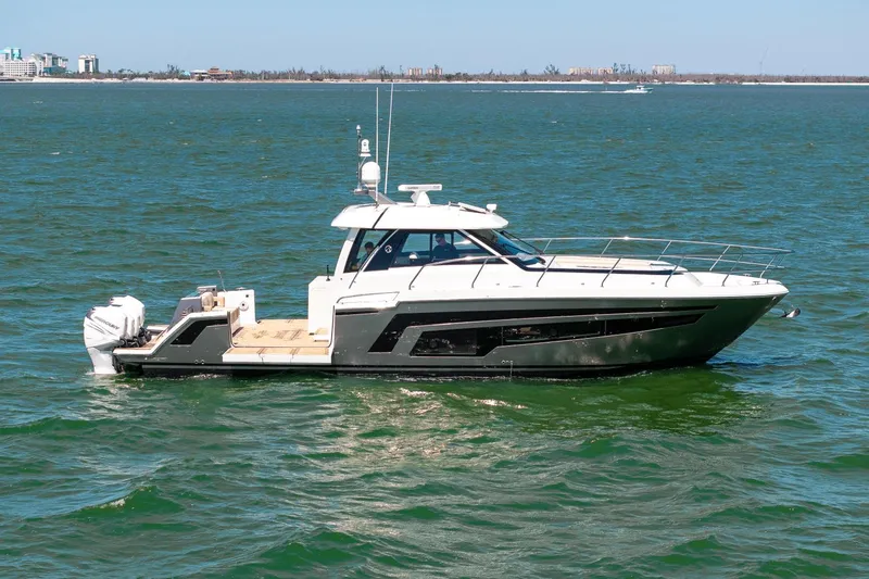 Last Waltz Yacht Photos Pics 