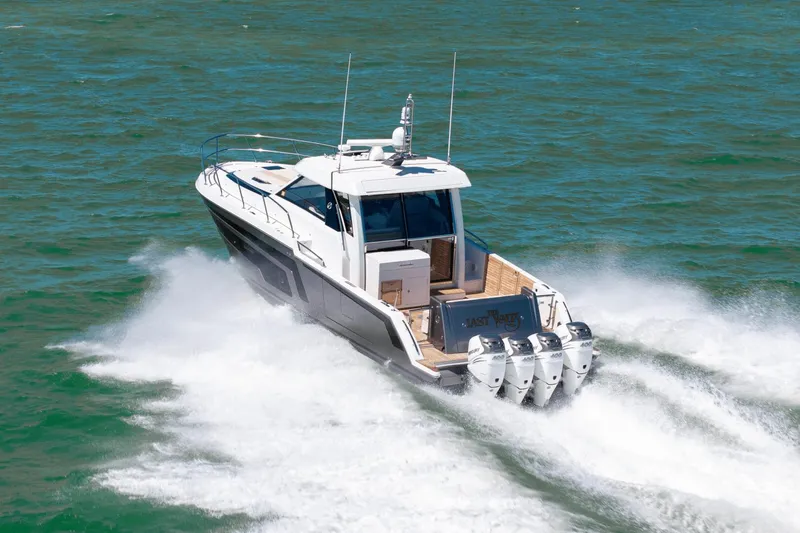 Last Waltz Yacht Photos Pics 