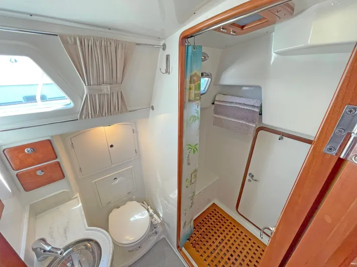 Manawa Yacht Photos Pics 