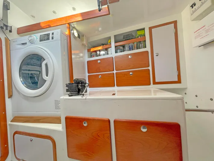 Manawa Yacht Photos Pics 