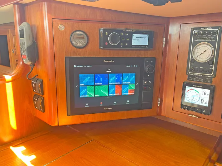 Manawa Yacht Photos Pics 