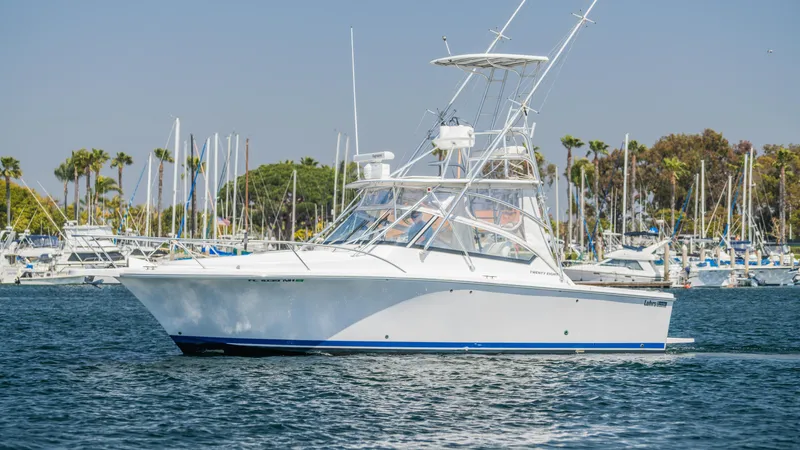 Tail Chaser III Yacht Photos Pics 