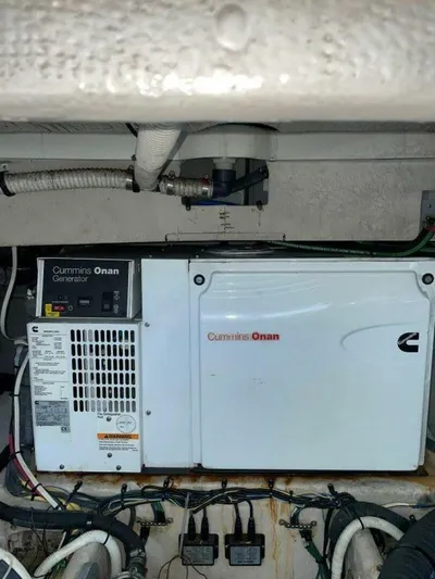 Good Karma Yacht Photos Pics 2012 Meridian 441 - Image 60