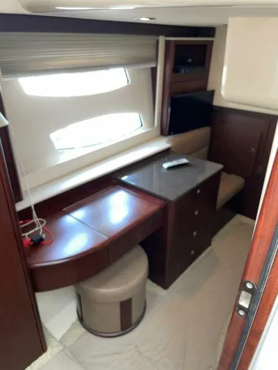 Good Karma Yacht Photos Pics 2012 Meridian 441 - Image 43