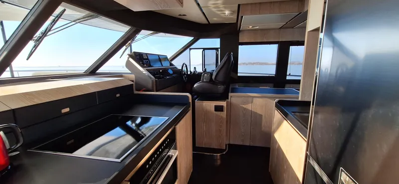 Bella Vita Yacht Photos Pics 