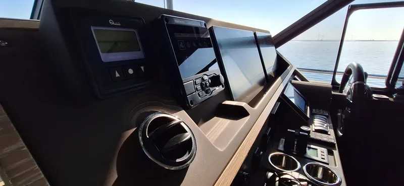 Bella Vita Yacht Photos Pics 