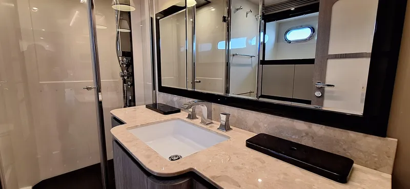 Bella Vita Yacht Photos Pics 