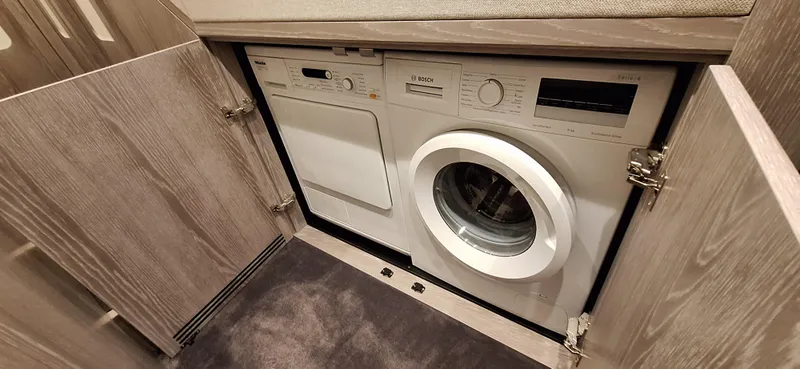 Bella Vita Yacht Photos Pics 