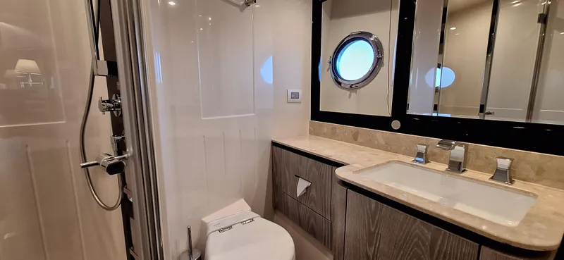 Bella Vita Yacht Photos Pics 