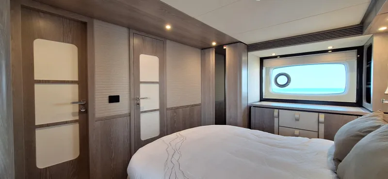 Bella Vita Yacht Photos Pics 