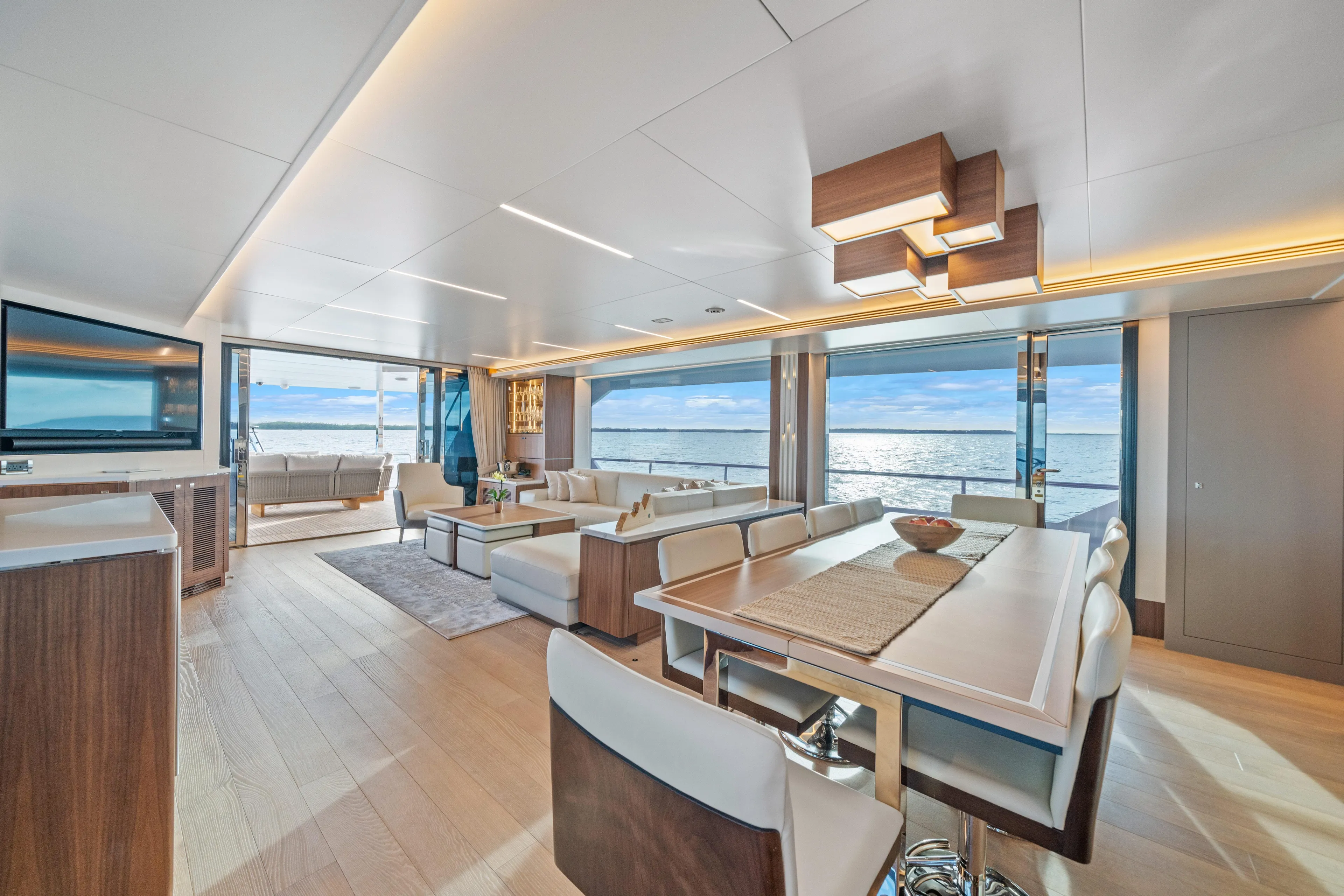 Rio Yacht Photos Pics Luxurious 2023 Horizon FD90 yacht interior with modern design and ocean view.