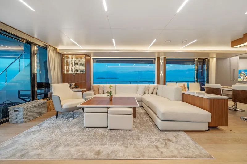 Rio Yacht Photos Pics Luxurious Horizon FD90 yacht interior with modern furnishings, large windows, and elegant lighting, 2023 model.