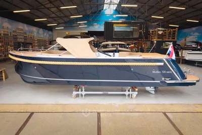 2025 Maxima 720 Retro