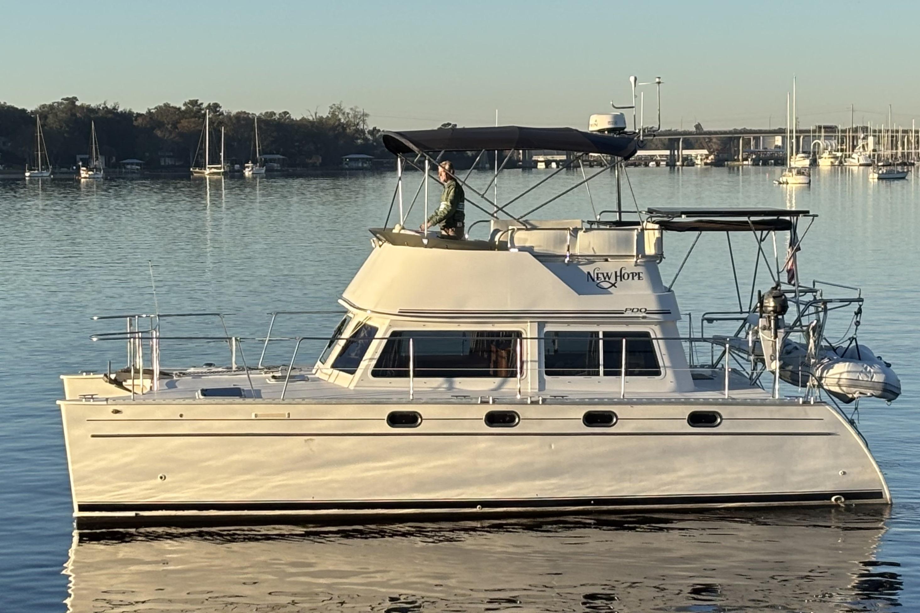 PDQ 34 Power Catamaran