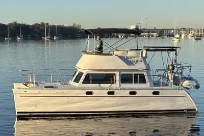 PDQ 34 Power Catamaran