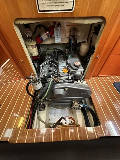 Lanikai Yacht Photos Pics 