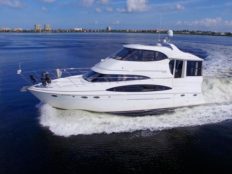 2001 Carver 506 Motor Yacht