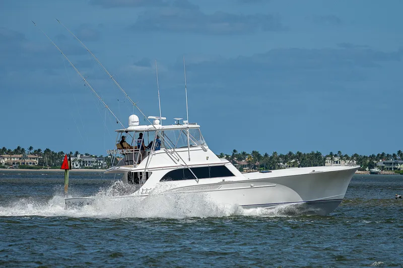 Retribution Yacht Photos Pics 