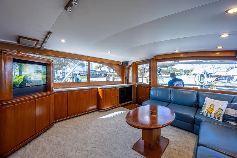 Retribution Yacht Photos Pics 