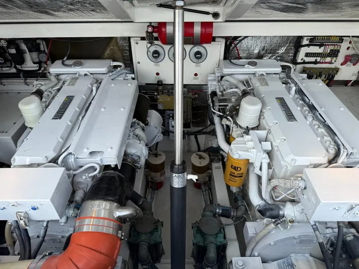 Club Car Yacht Photos Pics 