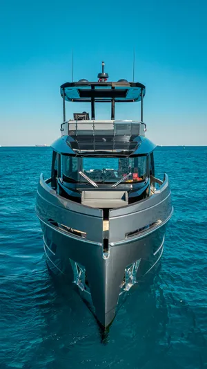  Yacht Photos Pics Explorer 62 EX 62