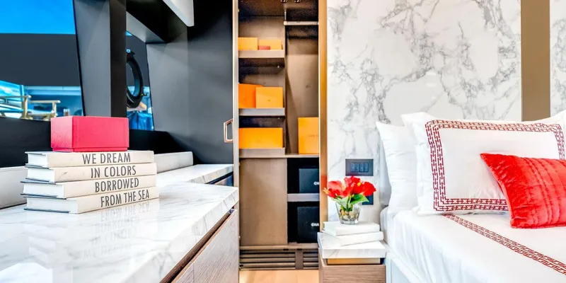  Yacht Photos Pics Explorer 62 EX 62