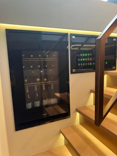  Yacht Photos Pics Explorer 62 EX 62