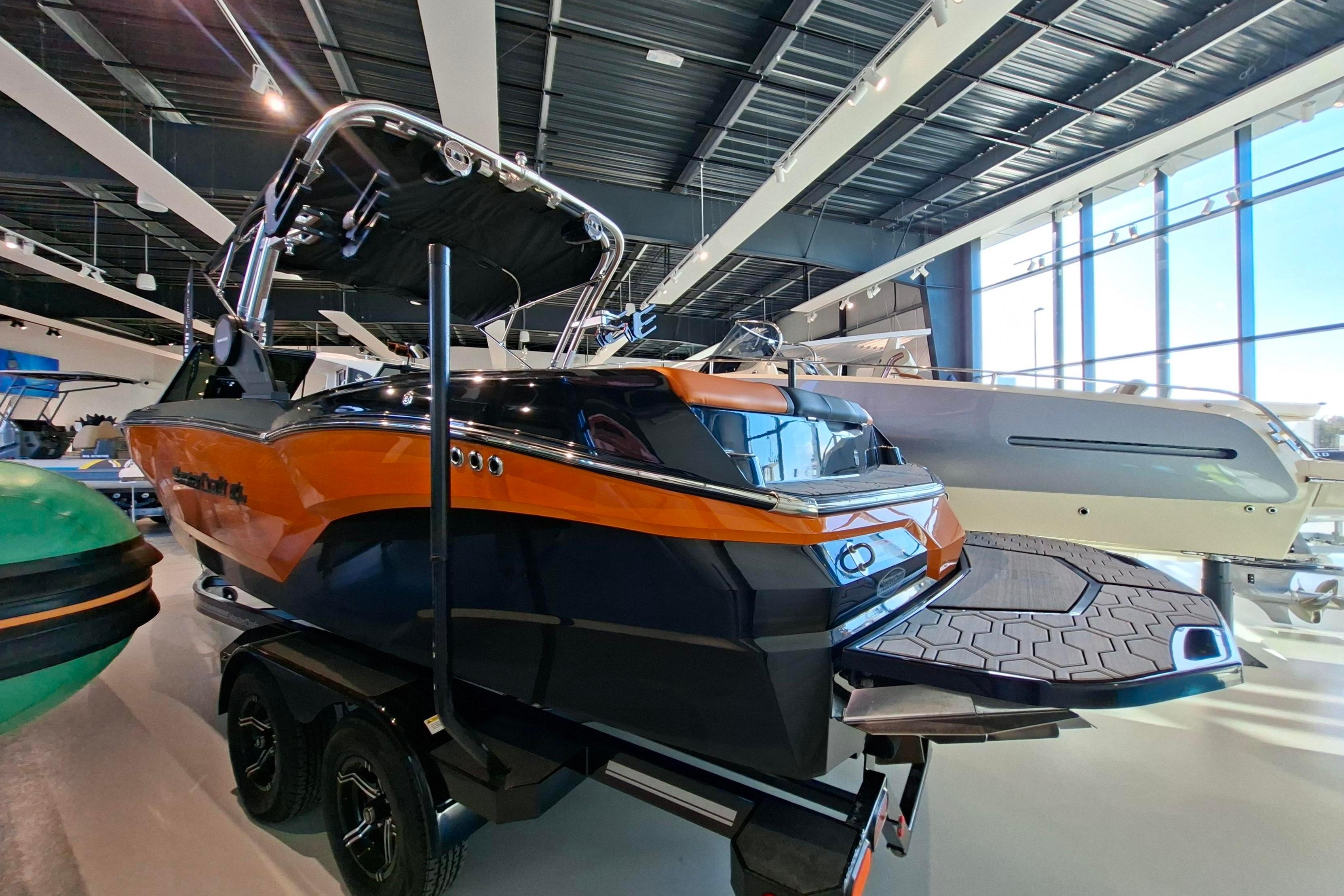 2023 MasterCraft NXT22