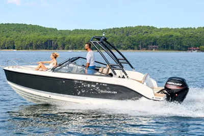 2025 Quicksilver Activ 605 Bowrider