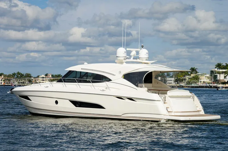 B-juled Yacht Photos Pics 2019 Riviera 5400 Sport Yacht - Image 3