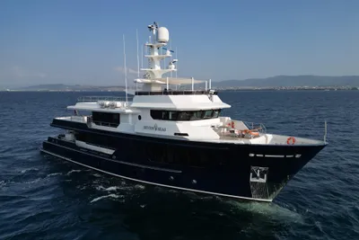 RMK Marine Explorer Yacht 120