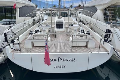 2020 Beneteau Oceanis Yacht 54