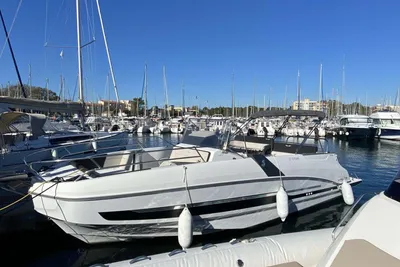 2018 Beneteau Flyer 8.8 spacedeck